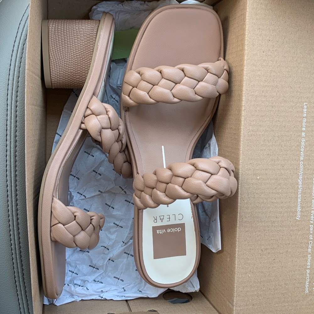 Dolce vita 7.5 tan NEW!